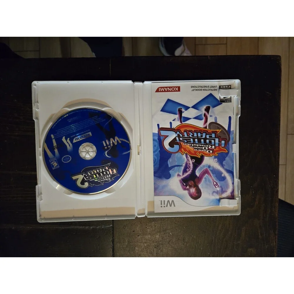 Dance Dance Revolution Hottest Party 2 (Nintendo Wii, 2007) CIB Complete In Box
